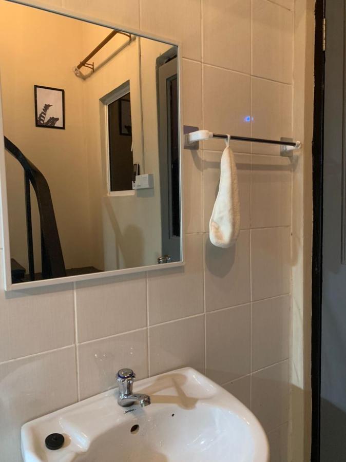 Euc Room Stay Tuaran Eksteriør billede