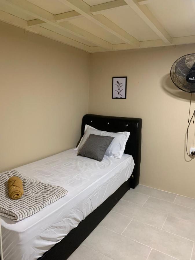 Euc Room Stay Tuaran Eksteriør billede